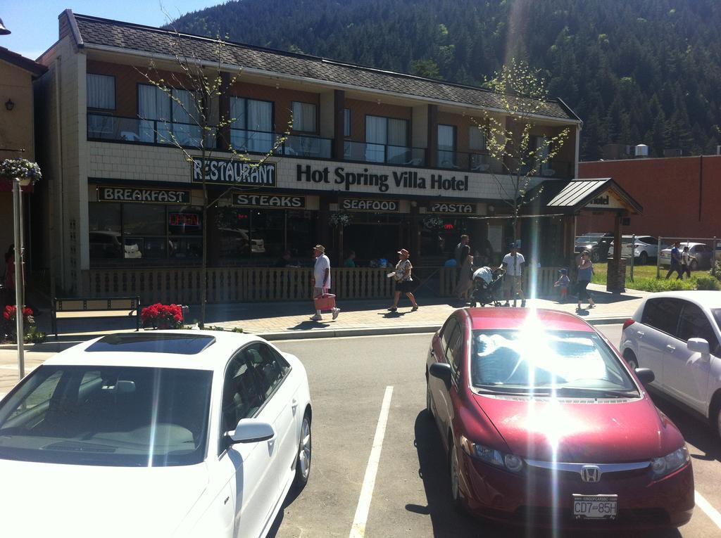 Spring Villa Hotel Harrison Hot Springs Eksteriør bilde